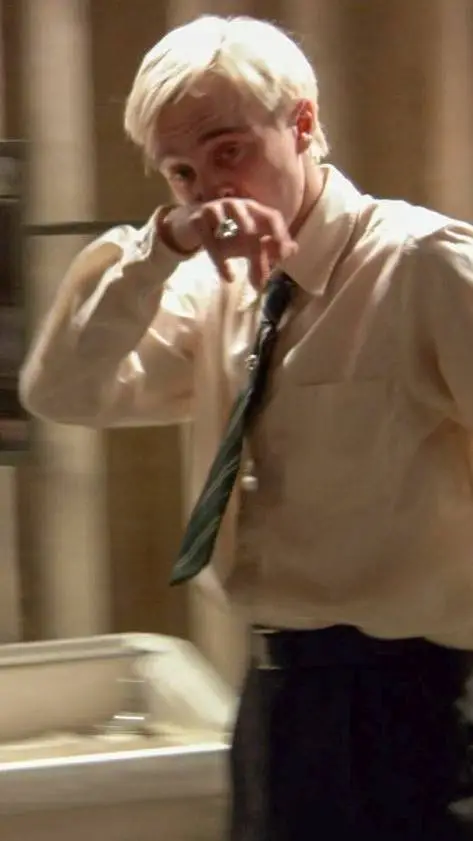 ai character: Draco malfoy background