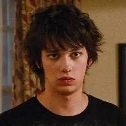 chat with ai character: Rodrick heffley