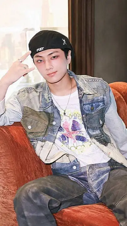 ai character: Jay Park background