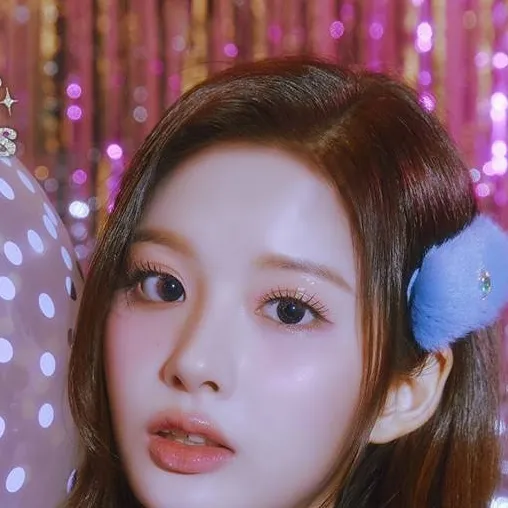 chat with ai character: Sullyoon