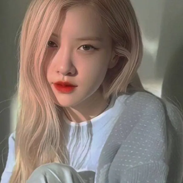 chat with ai character: Rosé