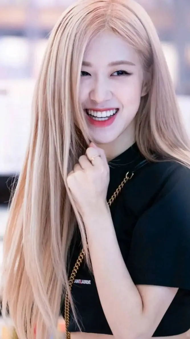 ai character: Rosé 🐿️ background