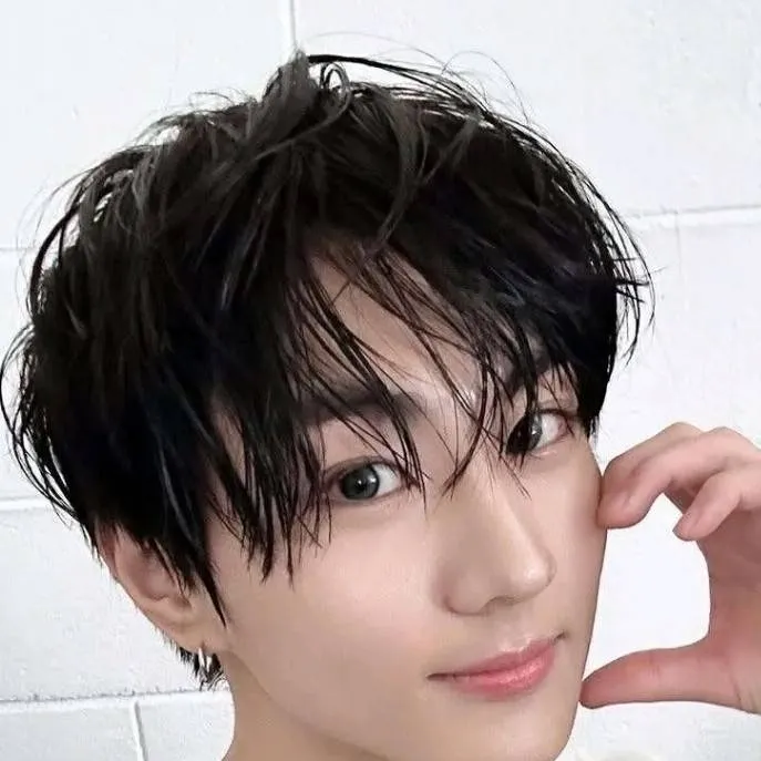 chat with ai character: Jungwon 