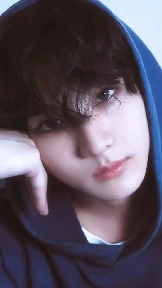 ai character: Jungwon  background