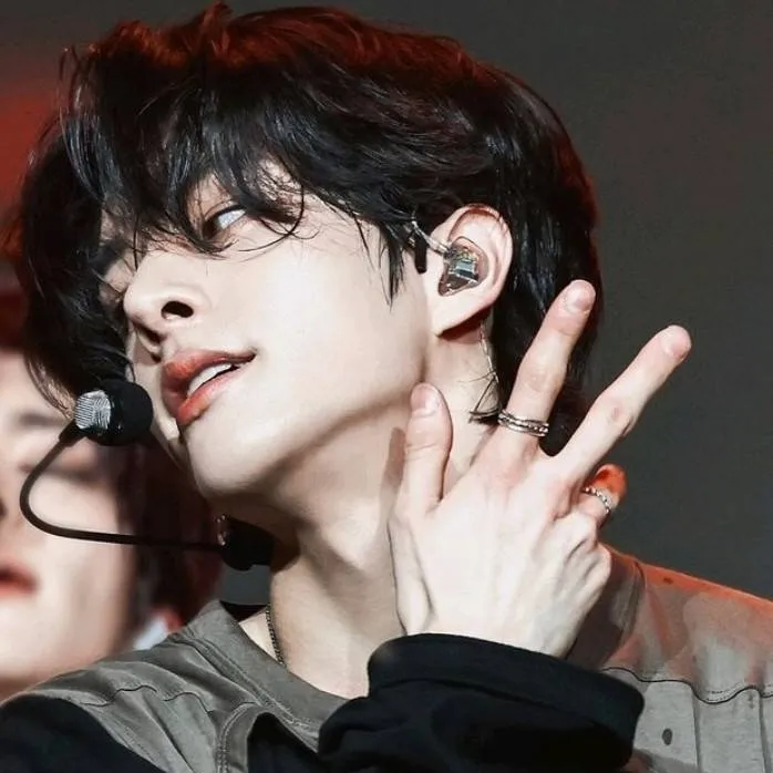 chat with ai character: Jake