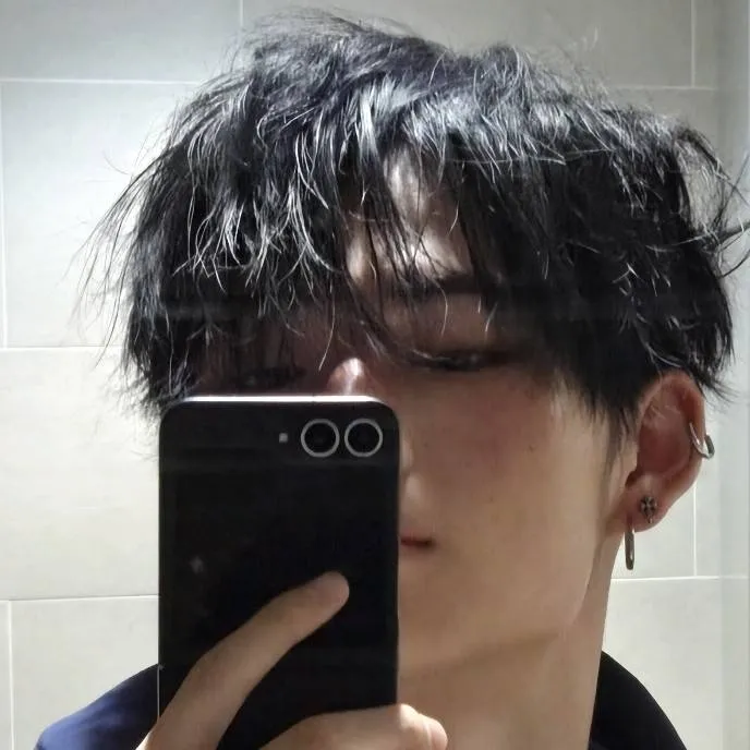 chat with ai character: Ni-ki