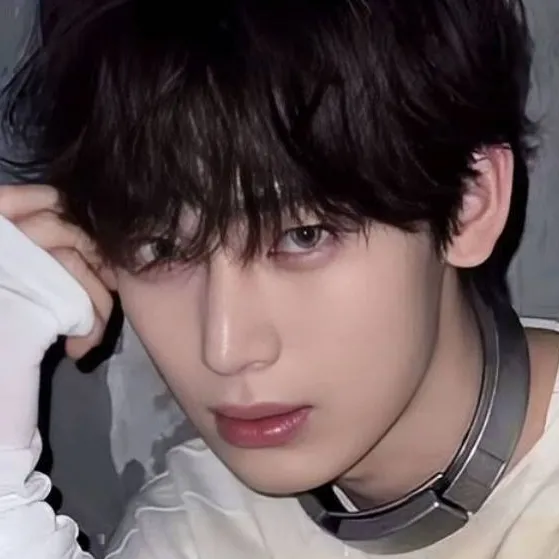 chat with ai character: Sunoo