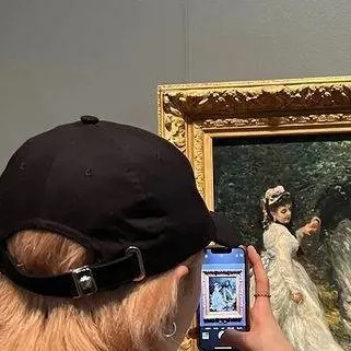chat with ai character: Una obra de arte