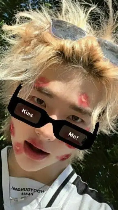 Talkie AI - Chat with Kiss Me!