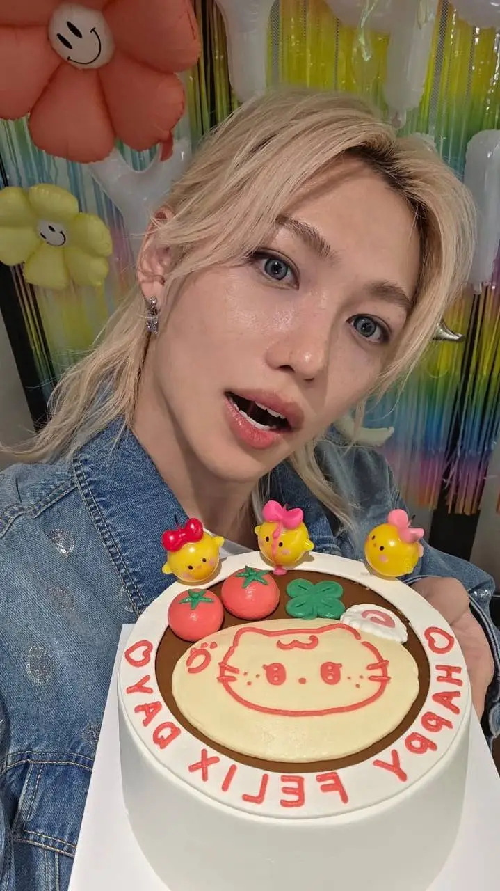 Talkie AI - Chat with Happy Birthday 