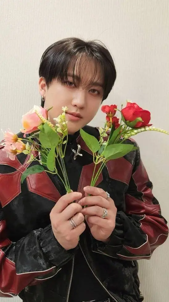 Talkie AI - Chat with Flores rojas🌹