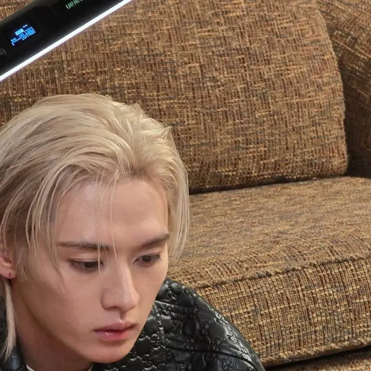 chat with ai character: Happy Birthday🎈