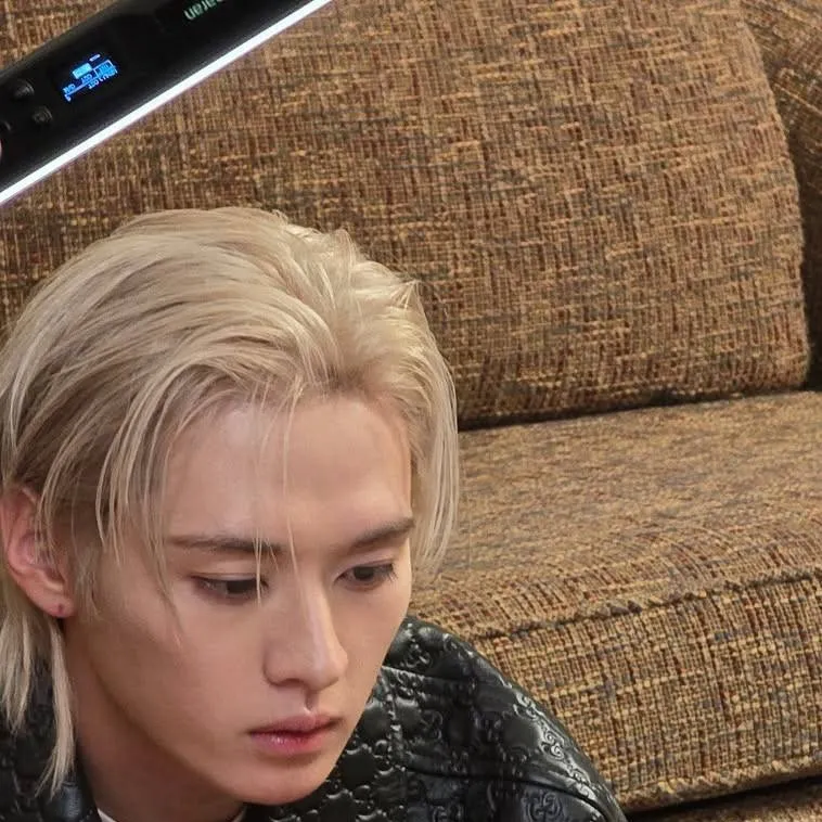 chat with ai character: Happy Birthday🎈