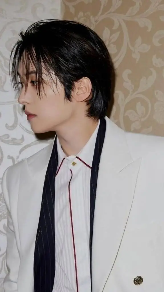 Talkie AI - Chat with Happy Halloween 🎃