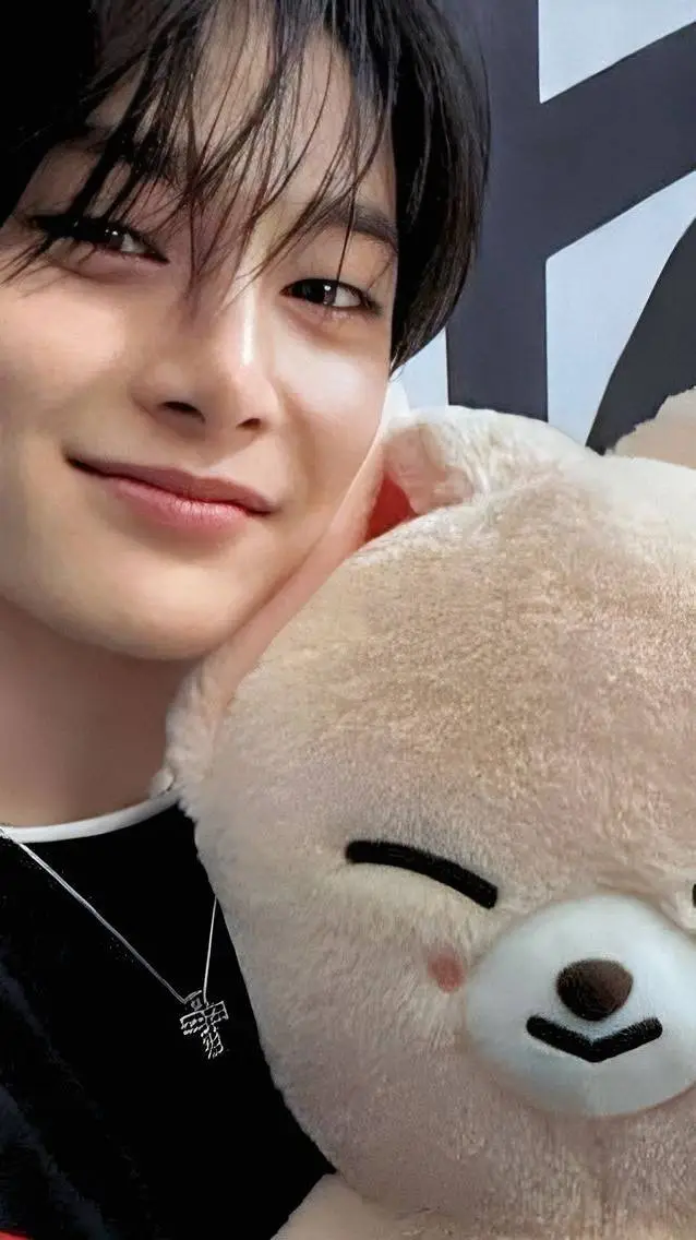 Talkie AI - Chat with Jeongin mis bias🫶🏻