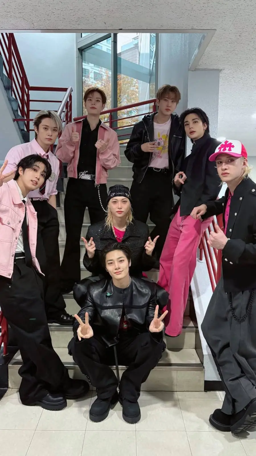 ai character: El Mejor Regalo🎁 background