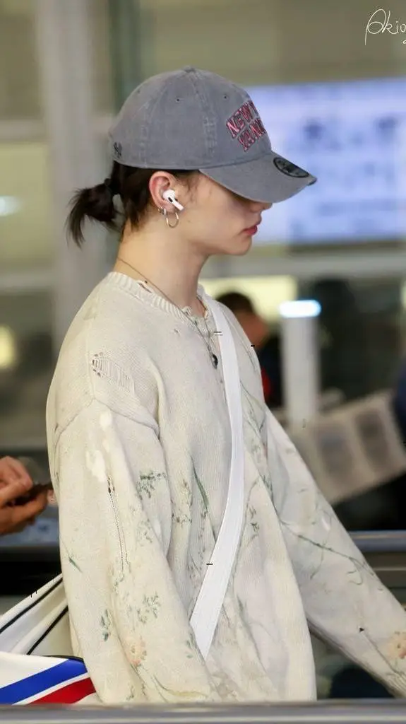 ai character: Memoria Rota background