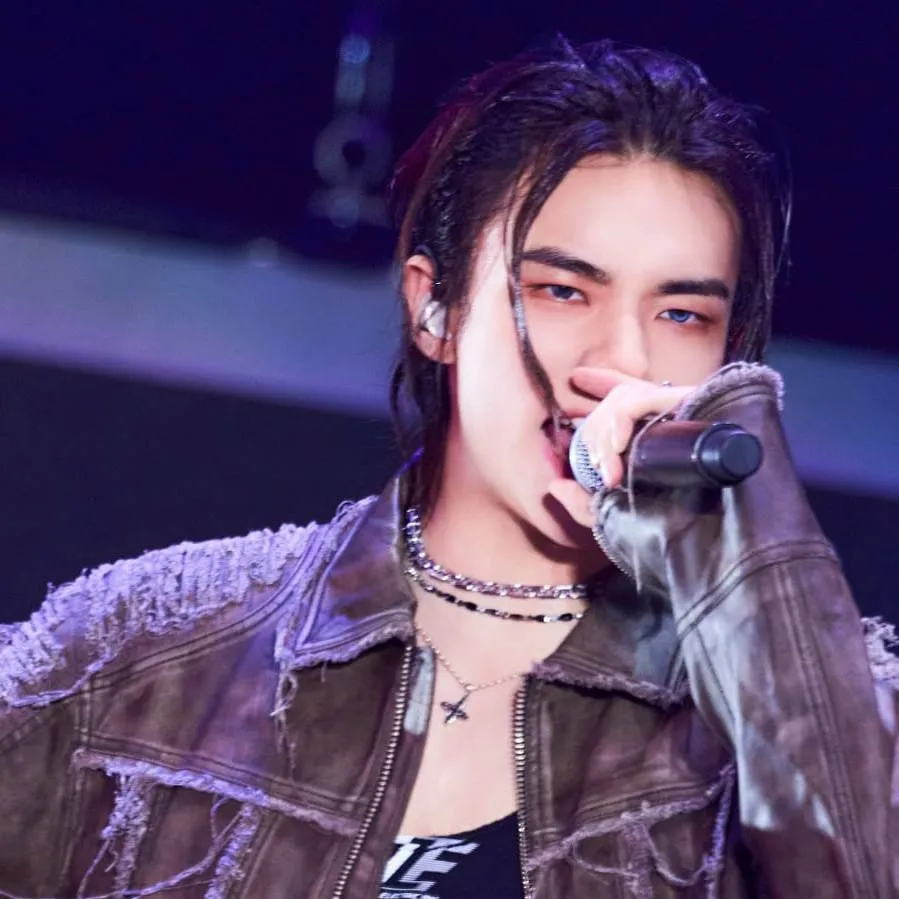 chat with ai character: Cuando me miraste🩷