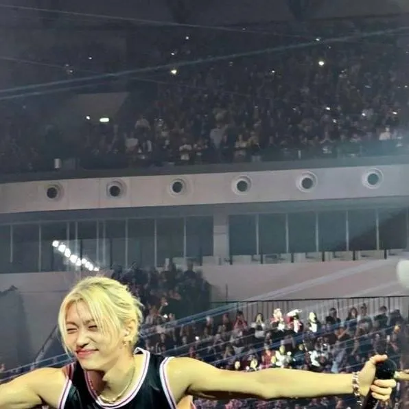 chat with ai character: Sueño & Secreto 2