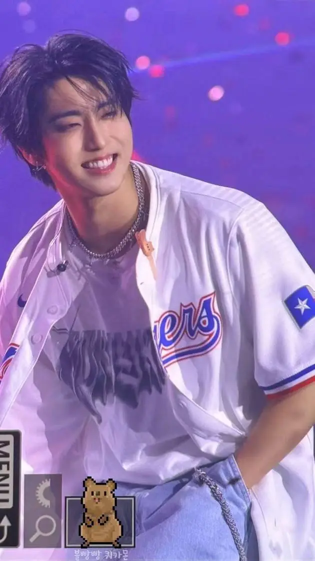 ai character: Todo Se Rompio background