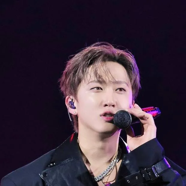 chat with ai character: Todo Se Rompio