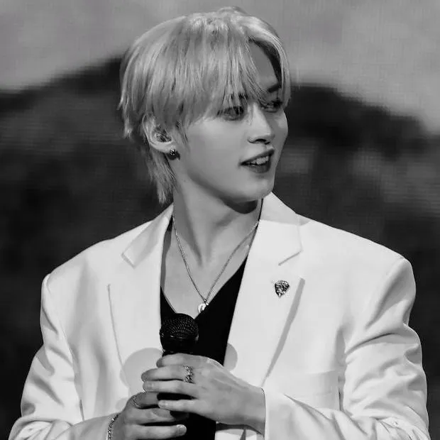 chat with ai character: Todo Se Rompio