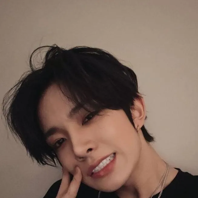 chat with ai character: `~[Heeseung]~`