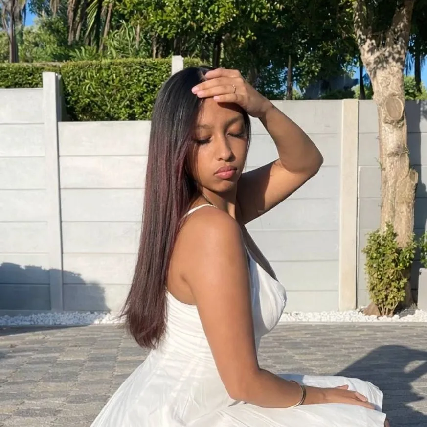 chat with ai character: Miks