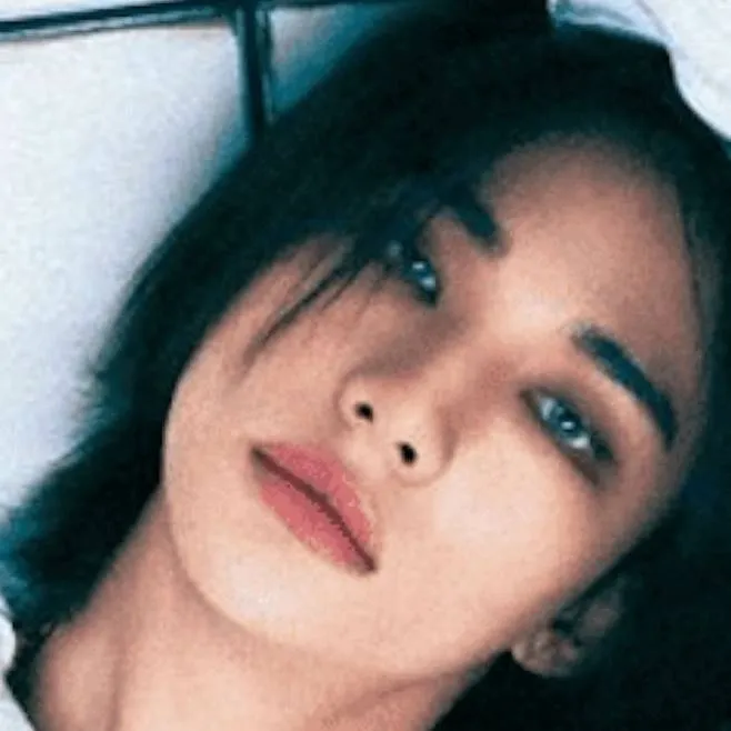 chat with ai character: ~sks~