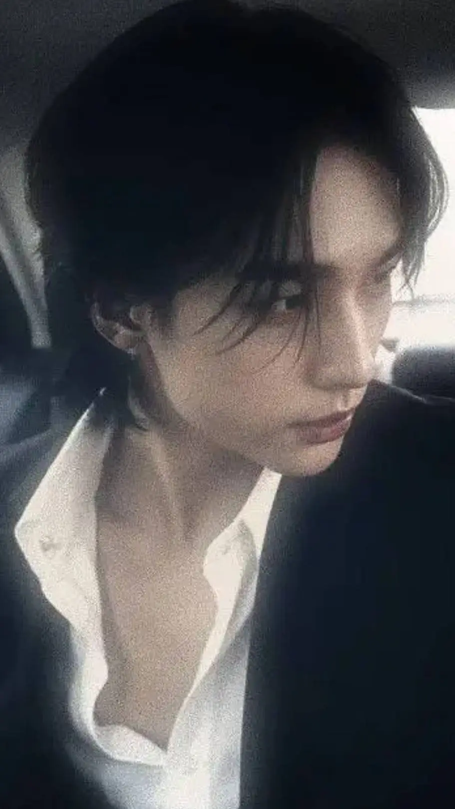 ai character: k-pop idol background