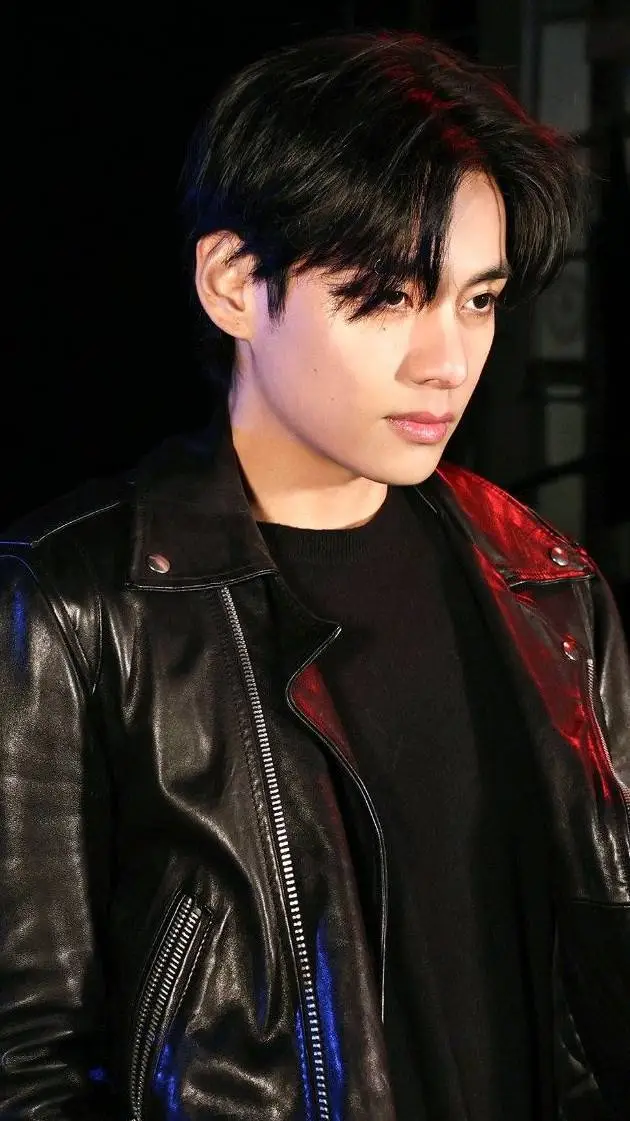 ai character: Taehyung  background