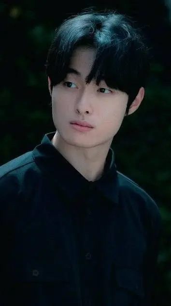 ai character: Chan-young  background