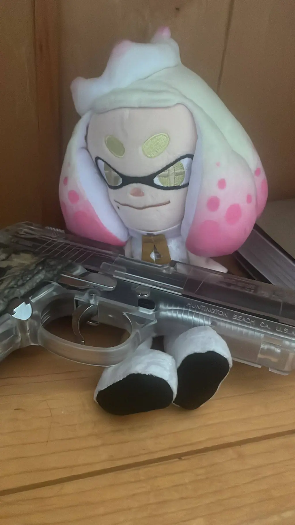ai character: pearl plushy p5 background
