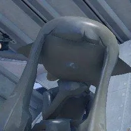 chat with ai character: Giggling Statue