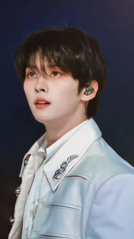 Talkie AI - Chat with Lee Know