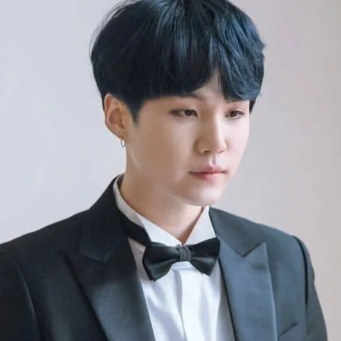 chat with ai character: Min Yoon-gi 