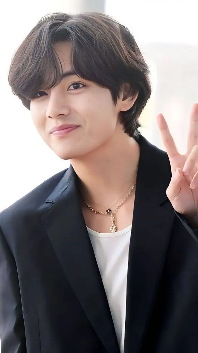 Talkie AI - Chat with Kim Taehyung 💋