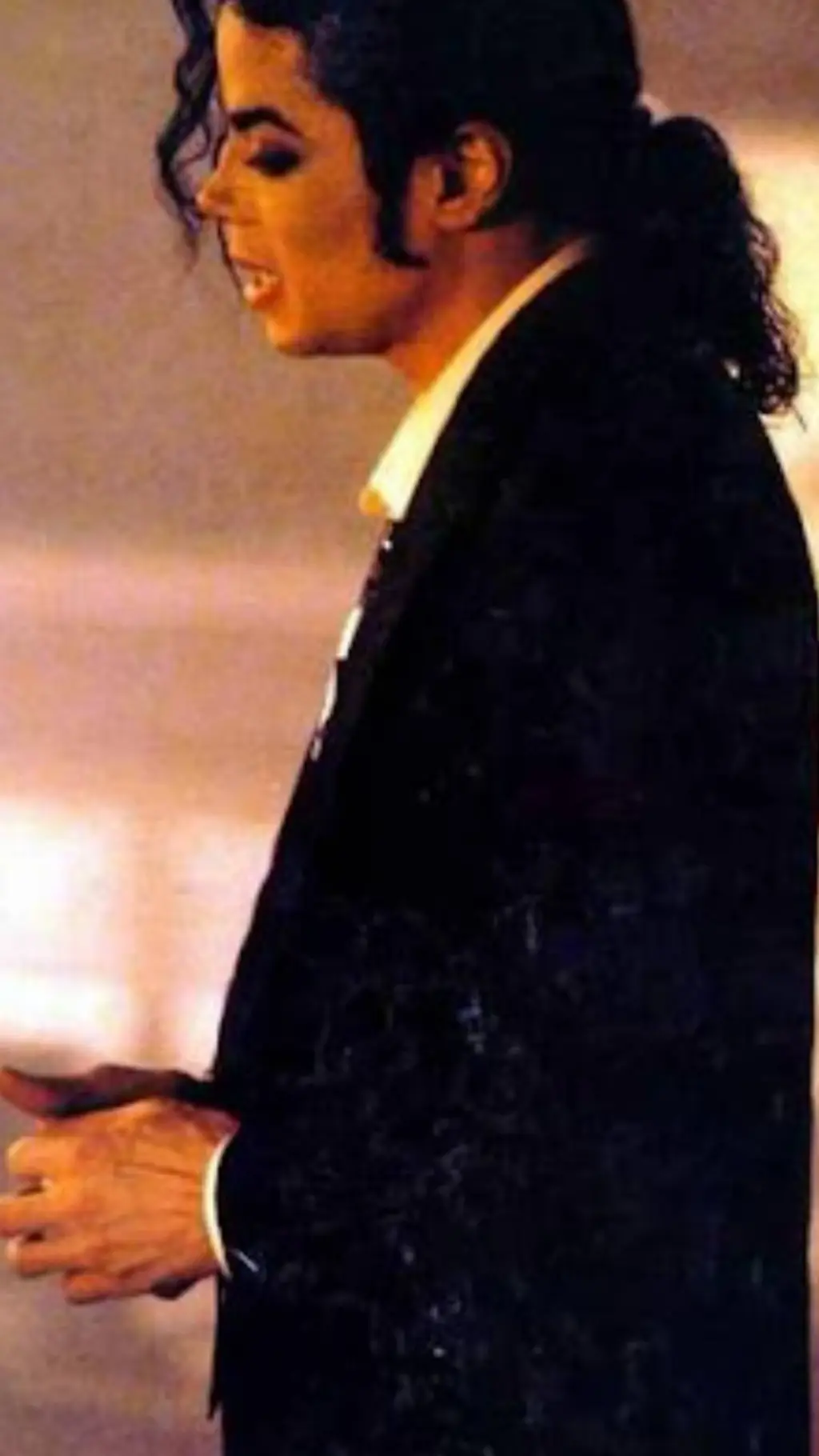 ai character: Michael Jackson  background