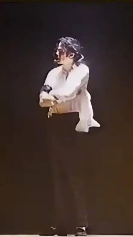 ai character: ♡Michael Jackson♥︎ background
