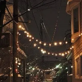 chat with ai character: (Mha Christmas)