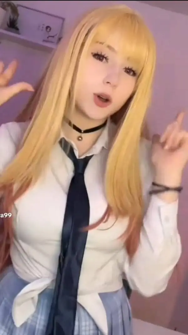 ai character: minaa background