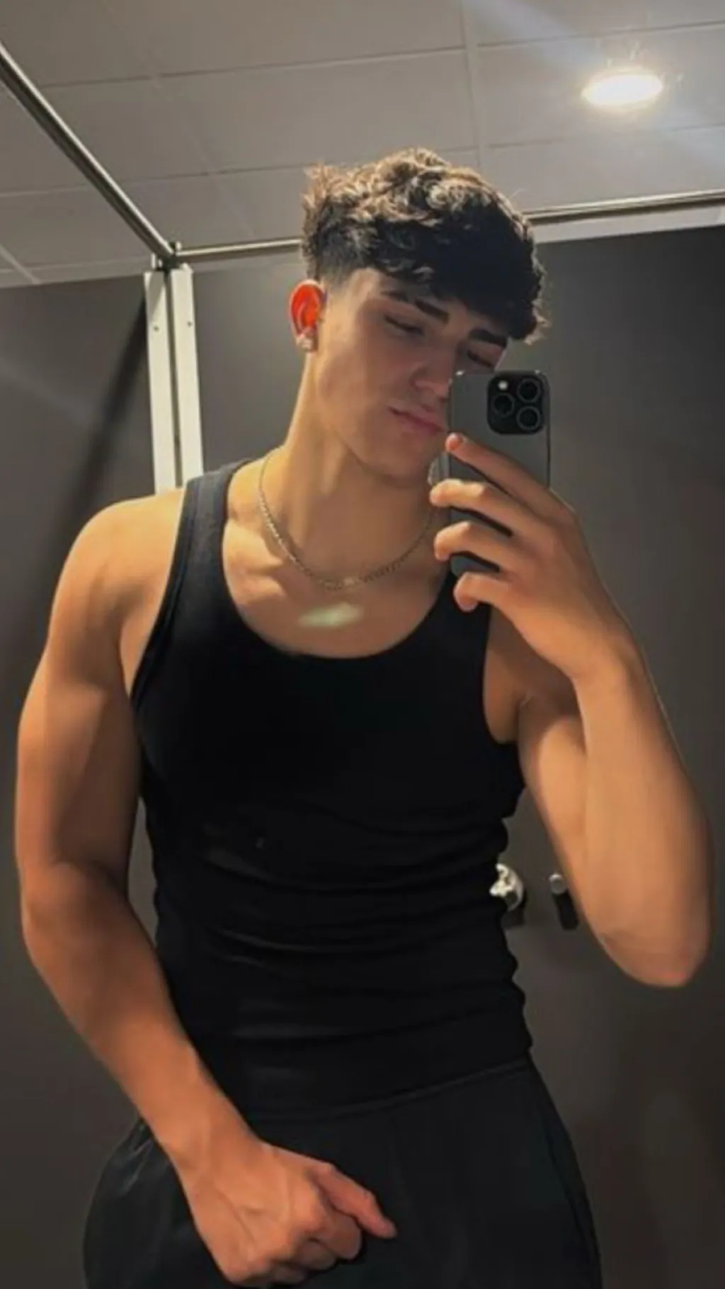 ai character: Asher background