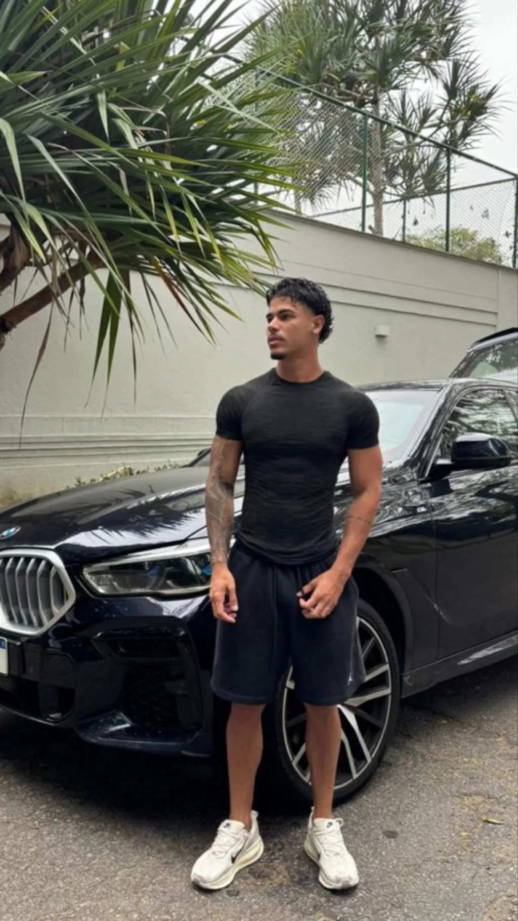 ai character: Ethan background