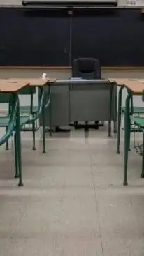 ai character: App school (old) background