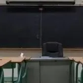 chat with ai character: app school