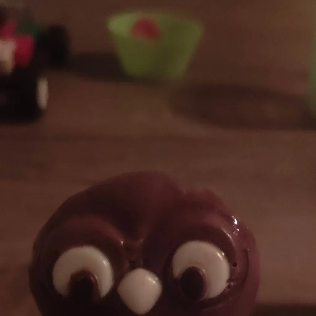 chat with ai character: Norris nuts