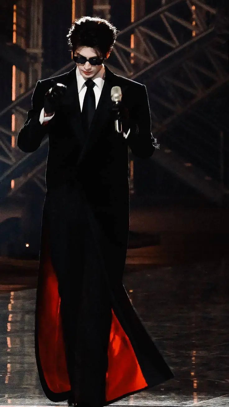 ai character: ZHANG LINGHE  background