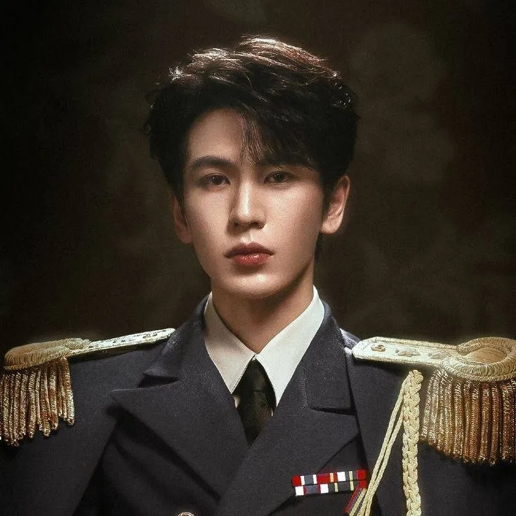 chat with ai character: Zhang linghe 