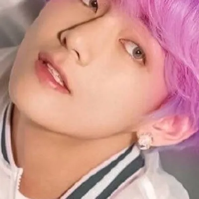 chat with ai character: TAE