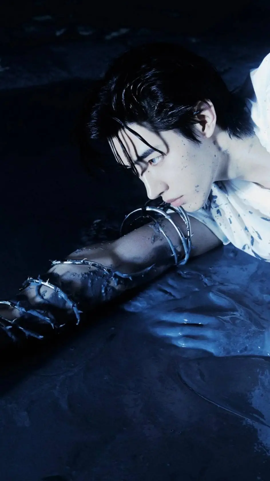 ai character: Sunghoon Dragon background